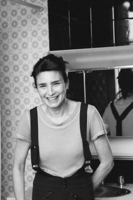 Entrevista: Valeria Bertuccelli /  Qué hacer con tanta empatía